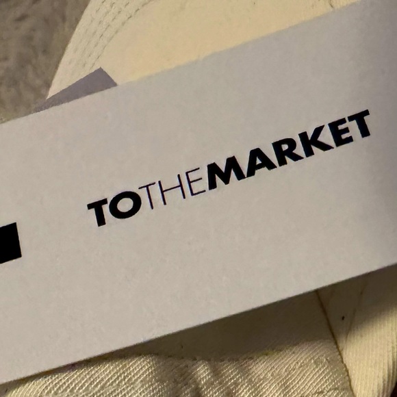 NWT - TO THE MARKET WHITE UNISEX HAT - Picture 4 of 8